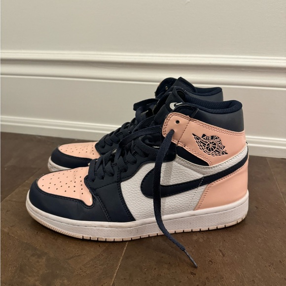 Air Jordan High-Top Sneakers - Size 8.5 - Picture 3 of 5